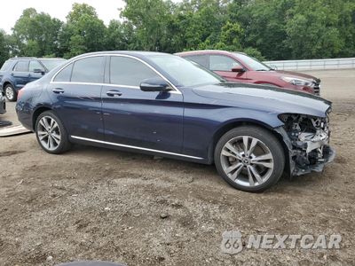 Czwarte zdjęcie samochodu z boku: 2019 MERCEDES-BENZ C 300 4MATIC VIN:55SWF8EB0KU322772 - miniatura
