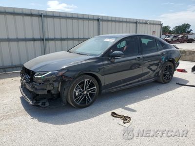 2025 TOYOTA CAMRY XSE 4T1DBADK5SU020071 - główne zdjęcie licytacji z USA - miniatura