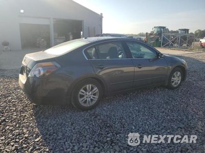 Trzecie zdjęcie samochodu z tyłu: 2012 NISSAN ALTIMA BASE VIN:1N4AL2APXCC204669 - miniatura