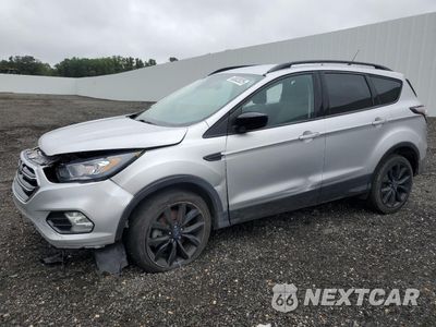 2018 FORD ESCAPE SE 1FMCU9GD1JUC27881 - główne zdjęcie licytacji z USA - miniatura