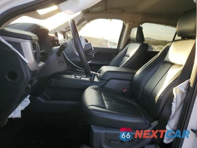Zdjęcie 7 z 13 samochodu: 2023 FORD EXPEDITION VIN:1FMJU1J84PEA59189 - miniatura