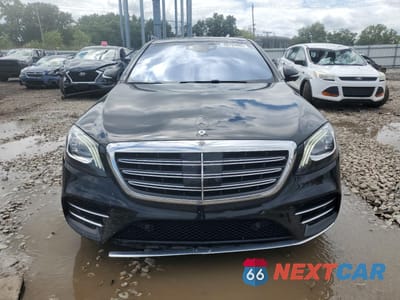 Piąte zdjęcie samochodu w środku: 2019 MERCEDES-BENZ S 560 4MATIC VIN:WDDUG8GB1KA462914 - miniatura