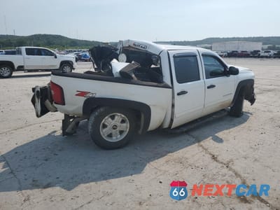 Trzecie zdjęcie samochodu z tyłu: 2013 CHEVROLET SILVERADO K1500 LT VIN:3GCPKSE76DG359784 - miniatura