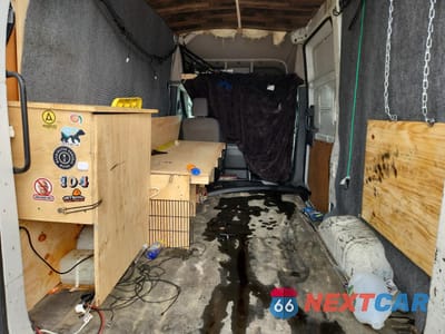 Zdjęcie 10 z 15 samochodu: 2016 NISSAN NV 2500 S VIN:1N6BF0LY7GN814858 - miniatura