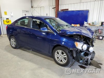 Czwarte zdjęcie samochodu z boku: 2013 CHEVROLET SONIC LT VIN:1G1JC5SHXD4177612 - miniatura