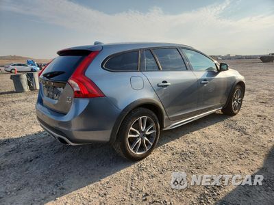 Trzecie zdjęcie samochodu z tyłu: 2018 VOLVO V60 CROSS COUNTRY PREMIER VIN:YV440MWK4J2058441 - miniatura