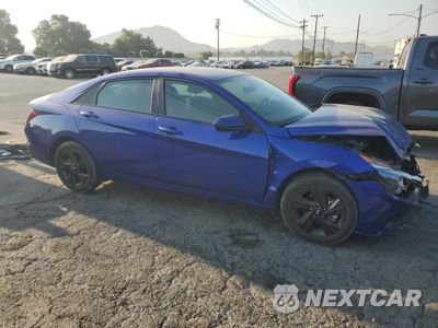 Czwarte zdjęcie samochodu z boku: 2022 HYUNDAI ELANTRA SEL VIN:KMHLM4AG5NU349669 - miniatura