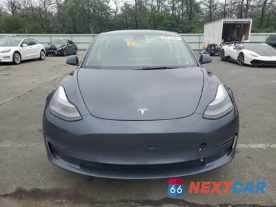 Piąte zdjęcie samochodu w środku: 2022 TESLA MODEL 3 VIN:5YJ3E1EA8NF202146 - miniatura