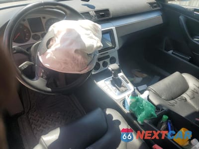 Zdjęcie 8 z 13 samochodu: 2009 VOLKSWAGEN PASSAT TURBO VIN:WVWJK73C49P035576 - miniatura