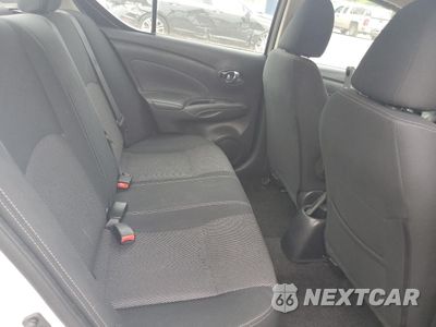 Zdjęcie 10 z 15 samochodu: 2017 NISSAN VERSA S VIN:3N1CN7AP8HK419160 - miniatura
