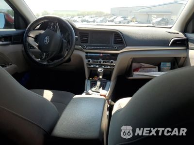 Zdjęcie 8 z 12 samochodu: 2020 HYUNDAI ELANTRA SEL VIN:5NPD84LFXLH576929 - miniatura