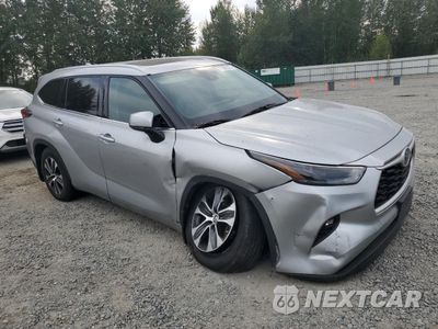 Czwarte zdjęcie samochodu z boku: 2022 TOYOTA HIGHLANDER HYBRID XLE VIN:5TDGBRCH6NS555019 - miniatura