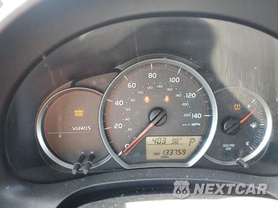 Zdjęcie 9 z 12 samochodu: 2014 TOYOTA YARIS VIN:VNKKTUD38EA013034 - miniatura