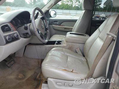 Zdjęcie 7 z 13 samochodu: 2007 CHEVROLET SUBURBAN K1500 VIN:1GNFK16397J237982 - miniatura