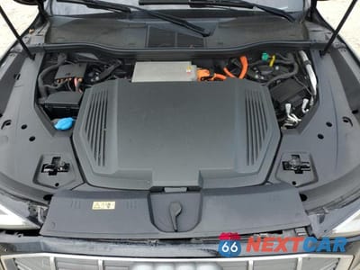 Zdjęcie 12 z 13 samochodu: 2019 AUDI E-TRON PREMIUM PLUS VIN:WA1LAAGE6KB008803 - miniatura