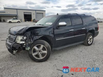 2011 CHEVROLET SUBURBAN K1500 LTZ 1GNSKKE30BR101577 - główne zdjęcie licytacji z USA - miniatura