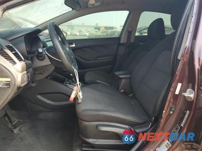 Zdjęcie 7 z 12 samochodu: 2018 KIA FORTE LX VIN:3KPFL4A79JE164022 - miniatura