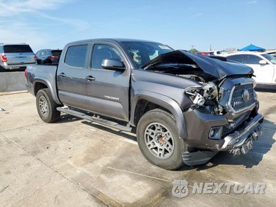 Czwarte zdjęcie samochodu z boku: 2018 TOYOTA TACOMA DOUBLE CAB VIN:5TFAZ5CN9JX058762 - miniatura