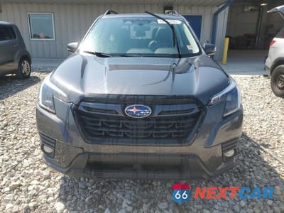 Piąte zdjęcie samochodu w środku: 2023 SUBARU FORESTER LIMITED VIN:JF2SKAPC3PH433527 - miniatura