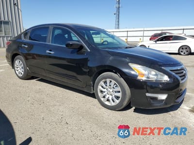Czwarte zdjęcie samochodu z boku: 2014 NISSAN ALTIMA 2.5 VIN:1N4AL3AP3EC283207 - miniatura