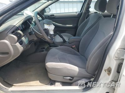 Zdjęcie 7 z 12 samochodu: 2004 DODGE STRATUS SE VIN:1B3EL36T34N294133 - miniatura