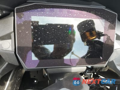 Zdjęcie 7 z 10 samochodu: 2023 KAWASAKI ZX1002 R VIN:JKBZXVR11PA002104 - miniatura
