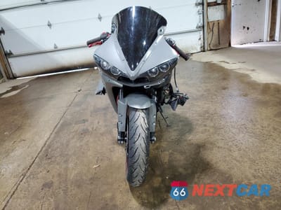 Drugie zdjęcie samochodu z przodu: 2005 YAMAHA YZFR6 L VIN:JYARJ06E65A025408 - miniatura