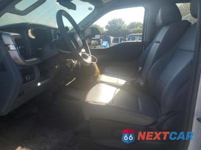 Zdjęcie 7 z 12 samochodu: 2023 FORD F550 SUPER DUTY VIN:1FD0W5HT8PEC31960 - miniatura