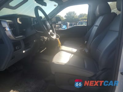Zdjęcie 7 z 12 samochodu: 2023 FORD F550 SUPER DUTY VIN:1FD0W5HT8PEC31960 - miniatura