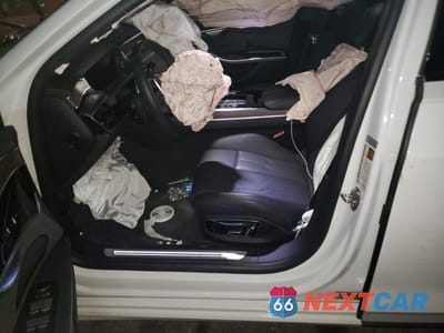 Zdjęcie 7 z 12 samochodu: 2024 AUDI A8 L VIN:WAULDAF86RN012381 - miniatura