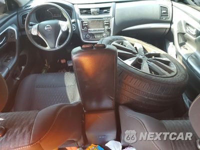 Zdjęcie 8 z 12 samochodu: 2017 NISSAN ALTIMA 2.5 VIN:1N4AL3AP5HC246471 - miniatura