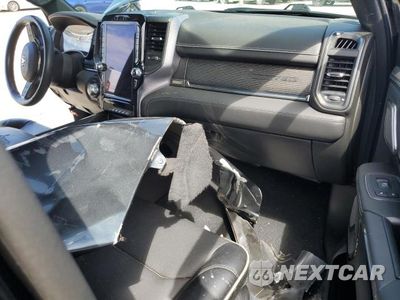 Zdjęcie 8 z 12 samochodu: 2019 RAM 1500 LIMITED VIN:1C6SRFHT5KN714266 - miniatura