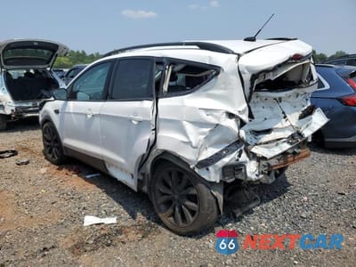 Drugie zdjęcie samochodu z przodu: 2017 FORD ESCAPE SE VIN:1FMCU9GD5HUB13571 - miniatura