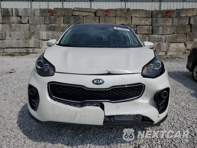 Piąte zdjęcie samochodu w środku: 2019 KIA SPORTAGE EX VIN:KNDPNCAC3K7588030 - miniatura