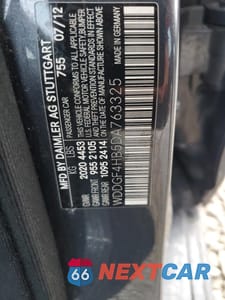 Zdjęcie 12 z 12 samochodu: 2013 MERCEDES-BENZ C 250 VIN:WDDGF4HB5DA763325 - miniatura