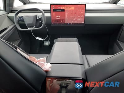 Zdjęcie 8 z 12 samochodu: 2024 TESLA CYBERTRUCK VIN:7G2CEHED1RA042324 - miniatura