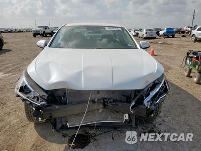 Piąte zdjęcie samochodu w środku: 2020 HYUNDAI ELANTRA SE VIN:5NPD74LFXLH618356 - miniatura