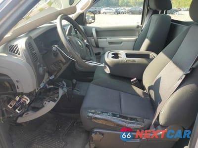 Zdjęcie 7 z 12 samochodu: 2011 CHEVROLET SILVERADO K1500 VIN:1GCNKPEAXBF204203 - miniatura