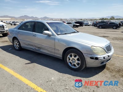 Czwarte zdjęcie samochodu z boku: 2001 MERCEDES-BENZ S 430 VIN:WDBNG70J61A139756 - miniatura