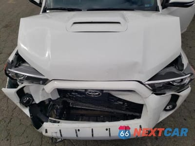 Zdjęcie 11 z 12 samochodu: 2023 TOYOTA 4RUNNER SE VIN:JTERU5JR9P6212274 - miniatura