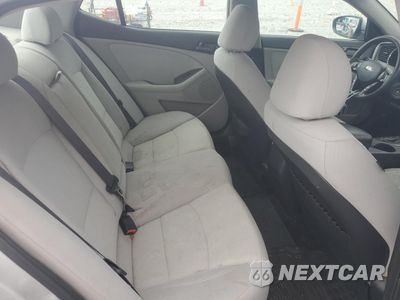 Zdjęcie 10 z 12 samochodu: 2013 KIA OPTIMA LX VIN:KNAGM4A71D5381501 - miniatura