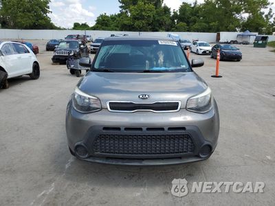 Piąte zdjęcie samochodu w środku: 2015 KIA SOUL + VIN:KNDJP3A54F7186069 - miniatura