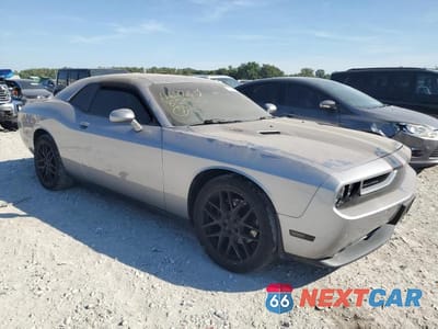 Czwarte zdjęcie samochodu z boku: 2014 DODGE CHALLENGER R/T VIN:2C3CDYBT0EH216767 - miniatura