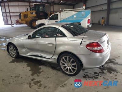 Drugie zdjęcie samochodu z przodu: 2005 MERCEDES-BENZ SLK 350 VIN:WDBWK56F25F027183 - miniatura