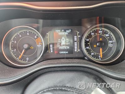 Zdjęcie 9 z 17 samochodu: 2020 JEEP CHEROKEE LATITUDE VIN:1C4PJLCB4LD652630 - miniatura