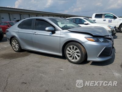 Czwarte zdjęcie samochodu z boku: 2022 TOYOTA CAMRY LE VIN:4T1C11AK6NU667179 - miniatura