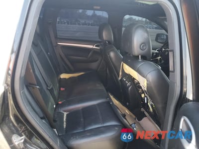 Zdjęcie 11 z 13 samochodu: 2010 PORSCHE CAYENNE VIN:WP1AA2AP7ALA12315 - miniatura