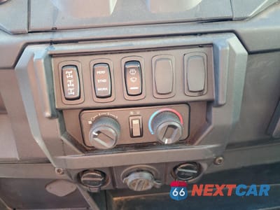 Zdjęcie 9 z 10 samochodu: 2022 POLARIS RANGER CREW XP 1000 NORTHSTAR PREMIUM VIN:4XARSU993N8068562 - miniatura