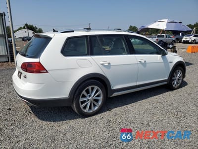 Trzecie zdjęcie samochodu z tyłu: 2017 VOLKSWAGEN GOLF ALLTRACK S VIN:3VWH17AU8HM530894 - miniatura