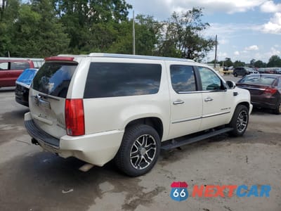 Trzecie zdjęcie samochodu z tyłu: 2010 CADILLAC ESCALADE ESV PREMIUM VIN:1GYUKJEF4AR163840 - miniatura